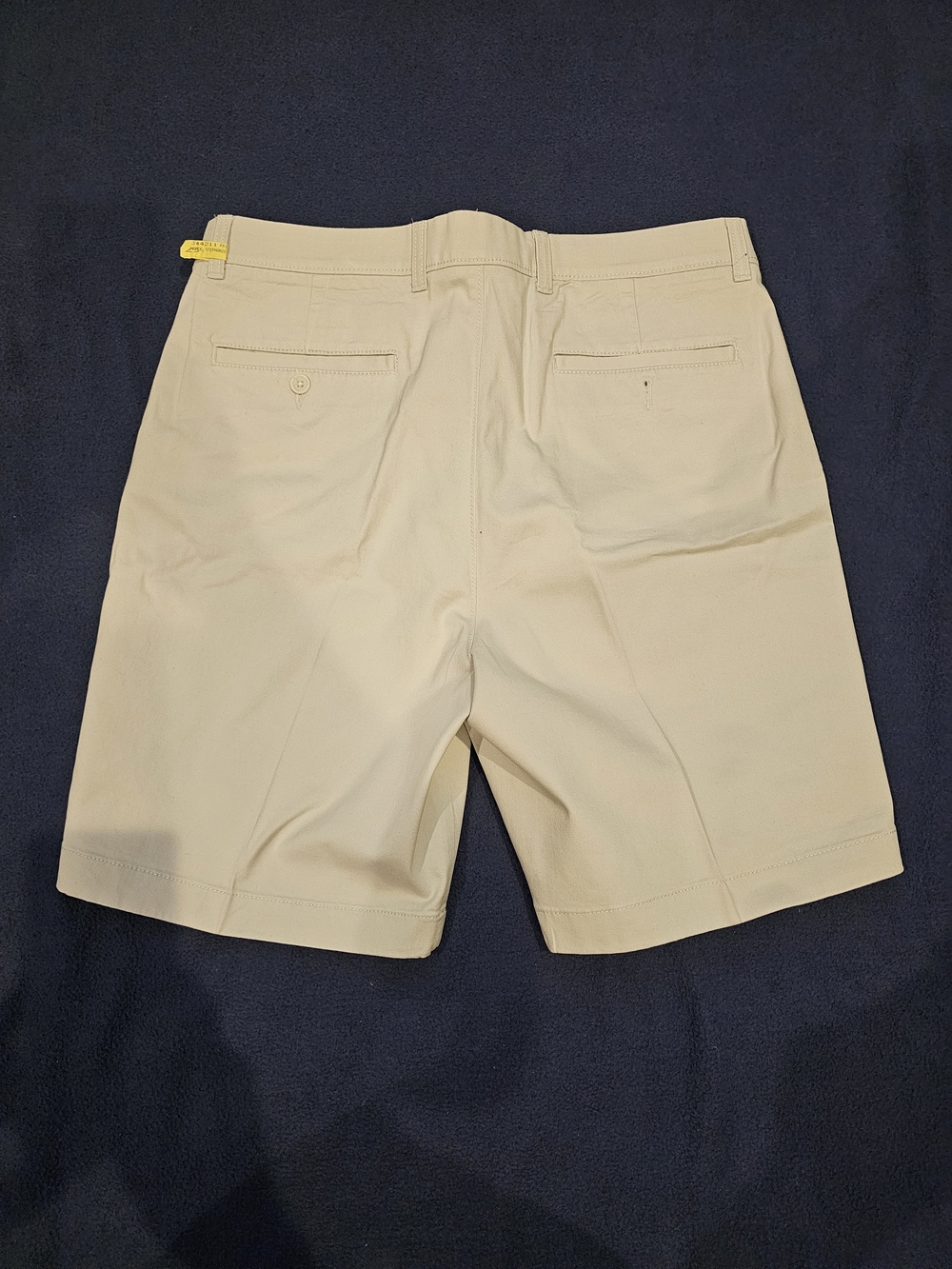 Roundtree & Yorke Men's Tan Flat Front Shorts - Picture 3 of 3